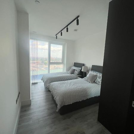 One West Point , Icon Tower Apartment ลอนดอน ภายนอก รูปภาพ