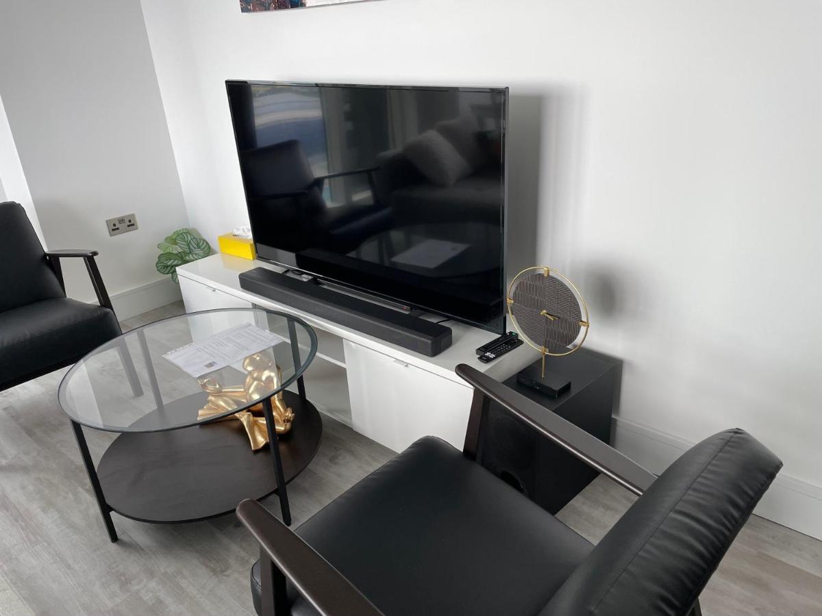 One West Point , Icon Tower Apartment ลอนดอน ภายนอก รูปภาพ