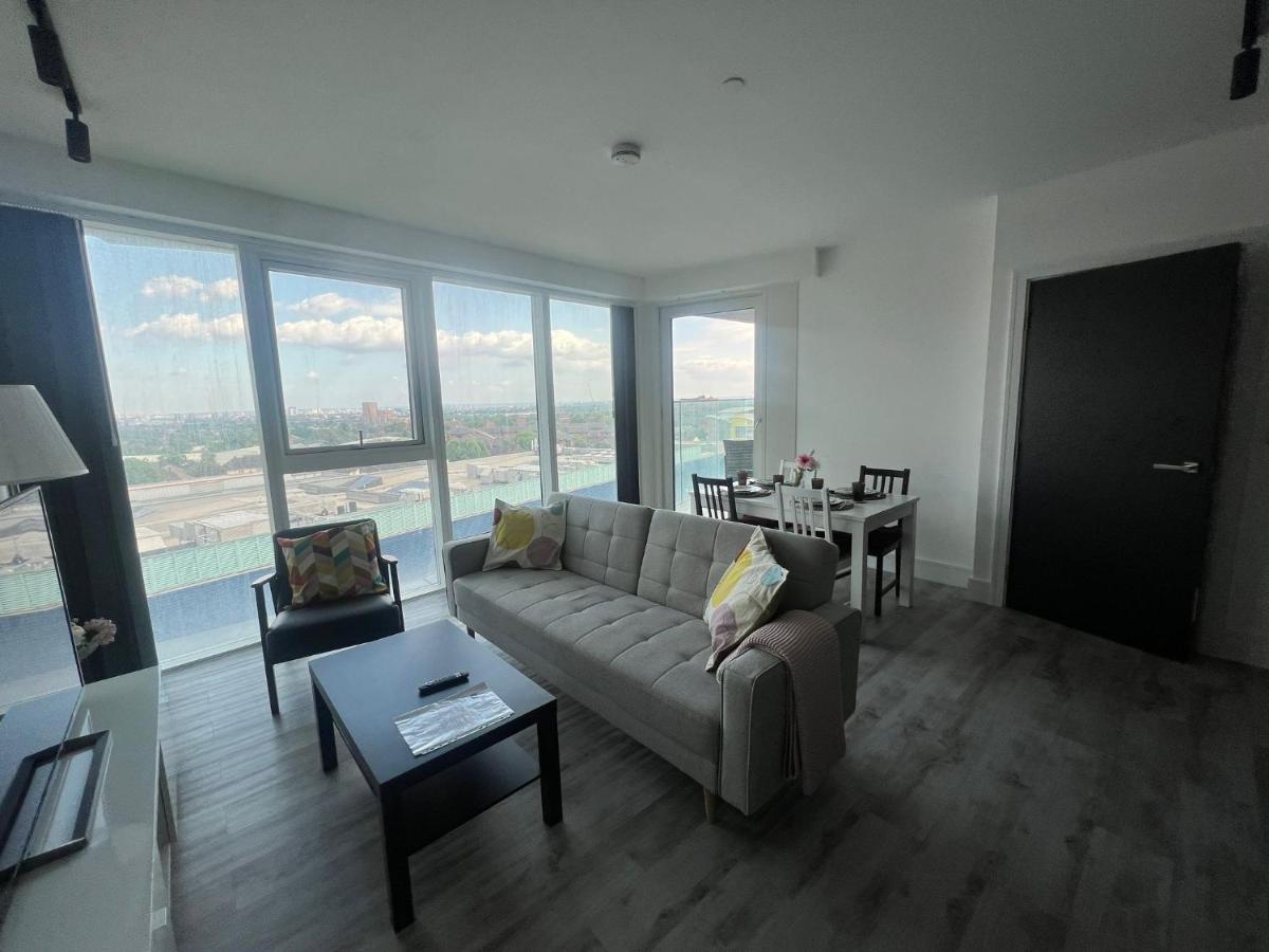 One West Point , Icon Tower Apartment ลอนดอน ภายนอก รูปภาพ