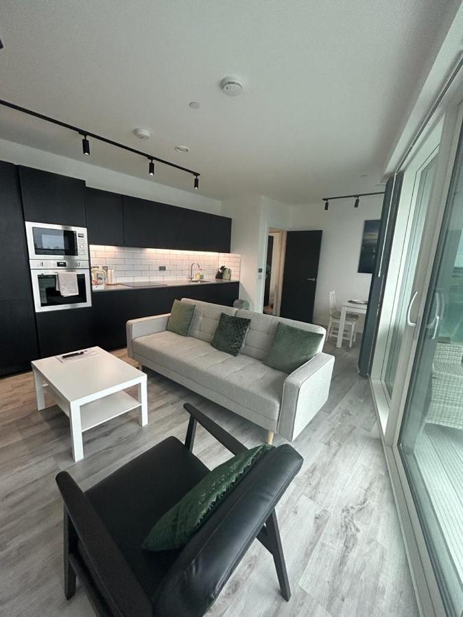 One West Point , Icon Tower Apartment ลอนดอน ภายนอก รูปภาพ
