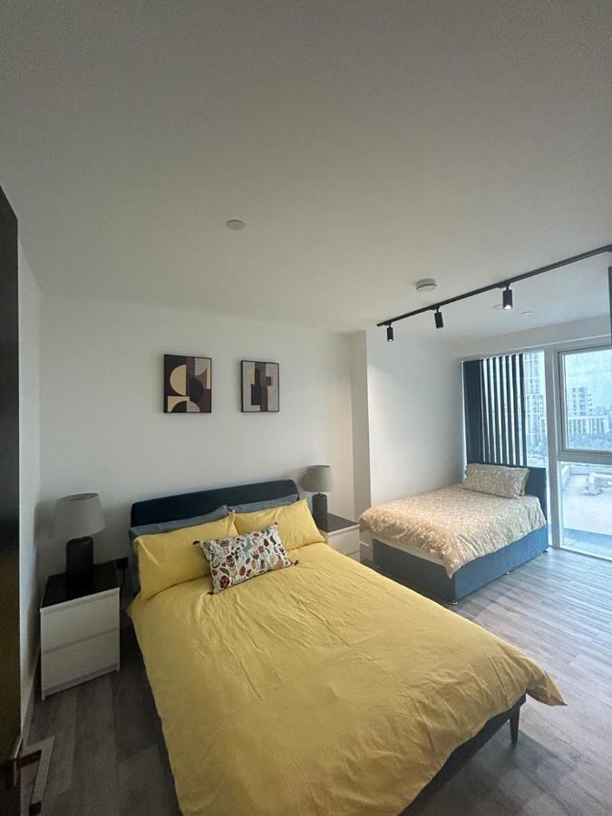One West Point , Icon Tower Apartment ลอนดอน ภายนอก รูปภาพ